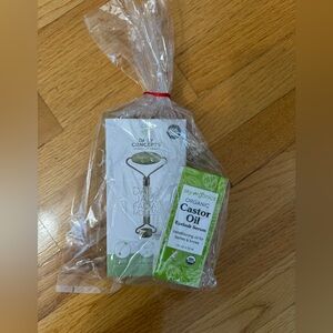 Urban Outfitters Gift Set Organic Castor Oil Lash Brow Serum Jade Facial Roller